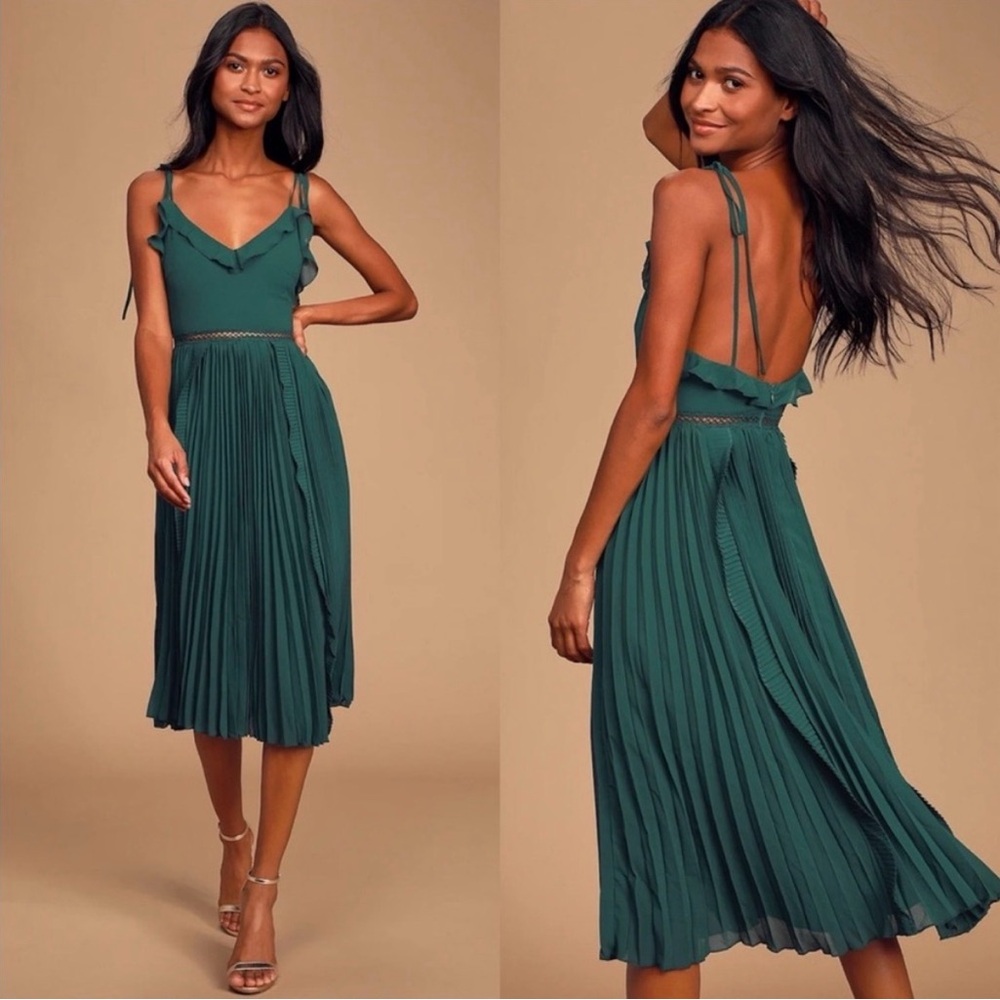 Lulus Forest Green Pleated Midi Dress NWT Medium